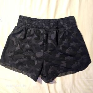 🍒 3 for 30   Women athletic shorts sz small